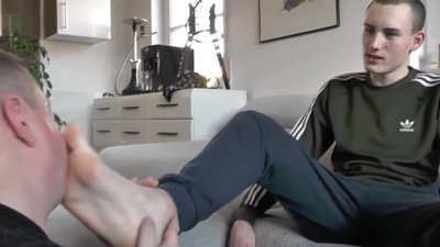 fetish foot from Twink Boys Party